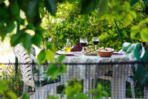 Отель Apartments Lavel  Трогир